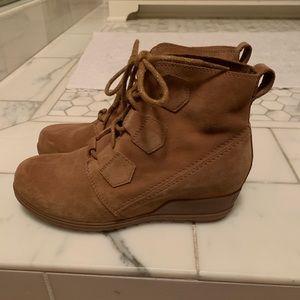 Women’s sorel boots